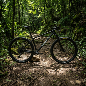 Bicicleta de Montaña Ligera de Fibra de Carbono para M6100 12S con Eje Pasante y Freno de Disco Hidráulico, Pedal Ordinario para Carreras de Cross Country Profesional - Product Image 1