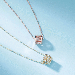Collana con ciondolo rotondo irregolare cavo, design a vita sottile, delicata catena per clavicola da donna - Product Image 3