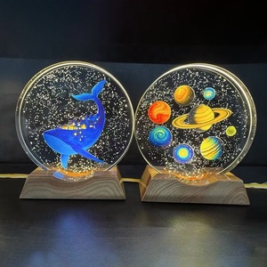 Envío Directo, Nuevo Adorno de Cristal Luminoso con Grabado Interior Tridimensional 3D e Impresión a Color de Planetas Espaciales 1103034 para Auto - Product Image 3