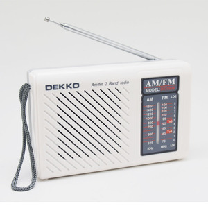 Mini Digital Portable Radio Flashlight Screen-Free Elderly-Friendly Plastic Pocket AM/FM Built-In Speaker 2 <strong>R20</strong> <strong>Battery</strong> 5V DC - Product Image 2