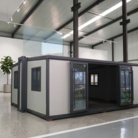 Maison conteneur extensible de luxe à double aile, villa préfabriquée mobile pour glamping et hébergement, avec décoration intérieure complète