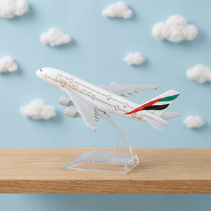 NUEVO Modelo de Avión Airbus 2026, Escala 1:400, 16cm, A380 <span class=keywords><strong>A350</strong></span> A340 A330 A320, Marca OEM Personalizada, Juguete de Avión Portátil de Madera - Product Image 1