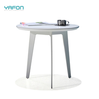 Mobilier de bureau moderne pour salon Dessus de vernis de cuisson blanc avec base en bois Table basse ronde
