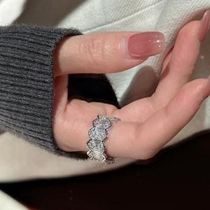 แหวนเงินแท้ S925 ประดับเพชรซิคอนแบบไมโครอินเลย์ ดีไซน์เรียบง่ายโรแมนติกสไตล์ยุคกลาง ลายวินเทจแบบเปิดจากจีน - Product Image 3