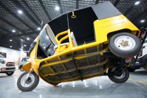 Nuevo Triciclo Eléctrico Abierto para Pasajeros con Techo para una Movilidad Urbana Eficiente - Product Image 5