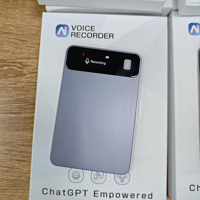 OEM ODM AI Voice Recorder Factory 40 Hours Recording 152 Languages Translator Smart Audio MP3 Aluminum Alloy 32GB/64GB Storage