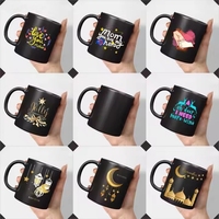 Tasse en céramique avec logo personnalisé Tasse à café créative de dessin animé Tasse à sublimation thermique avec revêtement blanc Cadeau souvenir Vente en gros