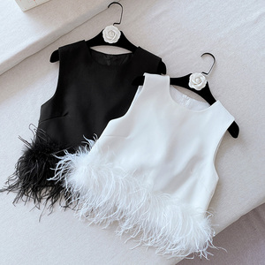 Top Corto sin Mangas con Diseño Moderno y Adorno de Plumas para <span class=keywords><strong>Mujer</strong></span>, Top Corto con Plumas de Avestruz - Product Image 4