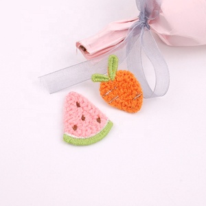 Parches de chenilla de frutas al por mayor, insignias termoadhesivas de fresa y aguacate, bonitos bordados de toalla para ropa y accesorios - Product Image 2