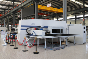 Punzonadora <span class=keywords><strong>CNC</strong></span> de venta directa de fábrica, perforadora de Metal de acero con energía hidráulica de 300 toneladas para plantas de fabricación, tiendas de impresión - Product Image 3