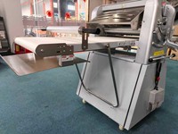 Machine à pâte feuilletée commerciale, machine à pain, machine à étaler la pâte à croissants