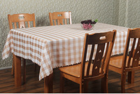 Nappe jetable en plastique à carreaux pour fête, technique d'impression artisanale moderne, taille 137*274, pour la maison (vente en gros)