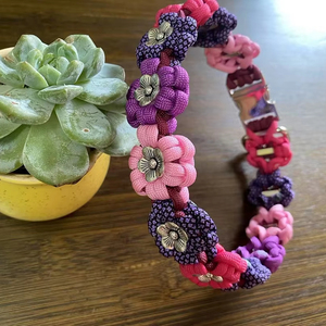 El yapımı kişiselleştirilmiş çiçek yumuşak çiçek güç kız köpek kolye taktik özel Paracord örgülü Charm boncuklu Pet köpekler yaka - Product Image 2