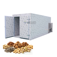 Hetelucht-droogmachine voor noten, zoals cashewnoten, walnoten en macadamianoten.