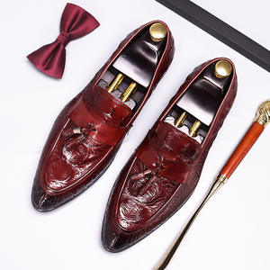 รองเท้าหนังผู้ชายดีไซน์เนอร์ปี 2025 สำหรับใส่ทำงานในออฟฟิศ ใส่เที่ยวกลางแจ้ง และใส่ลำลอง  กันลื่น - Product Image 1