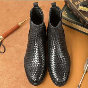 Bottines Chelsea pour homme en cuir véritable tissé de haute qualité, antidérapantes, légères, élégantes et luxueuses, noires pour l'hiver - Product Image 6