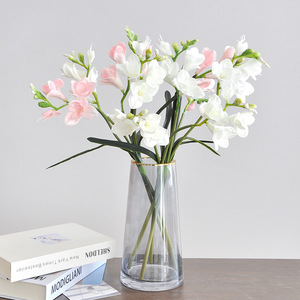 ดอกฟรีเซีย PU สัมผัสเหมือนจริง ดอกโฮสต้าปลอม สำหรับตกแต่งบ้านหรู งานแต่งงาน งานปาร์ตี้ ขายส่ง - Product Image 4