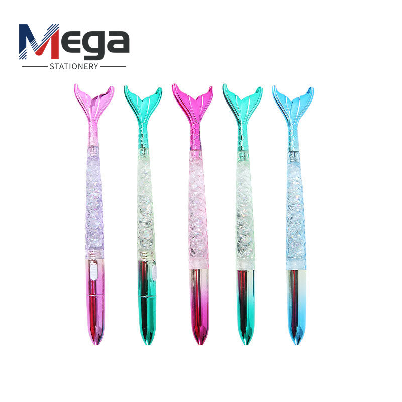 มีสีสัน