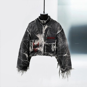 Fabricant de vestes, vente en gros de vestes en jean pour hommes personnalisées avec impression laser, fermetures éclair robustes et vestes vieillies - Product Image 1