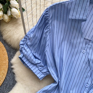 2026 Sommer Neue Damenmode Süßer Stil Plissiertes Gestreiftes Kurzarm-Hemd - Product Image 5