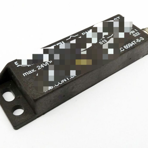 مستشعر أمان Bns 33-11zg-st 24 فولت تيار مستمر 10 مللي أمبير - غير مستخدم - جديد أصلي جاهز للتسليم، وحدة تحكم منطقية قابلة للبرمجة مخصصة للأتمتة الصناعية - Product Image 1