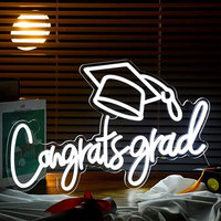 Lumière néon de félicitations pour la saison des diplômes, pour la fête de remise de diplômes, décorations de fête