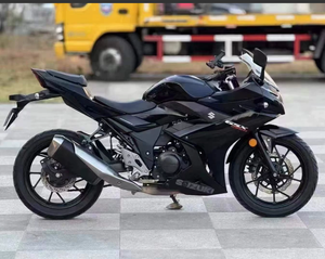 Suzuki GSX250R d'<span class=keywords><strong>occasion</strong></span> à faible kilométrage, bien entretenu, 250cc bicylindre, équipé d'ABS - Product Image 2