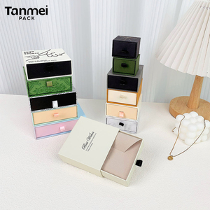 Caja de Joyería Ecológica Personalizada, Reciclable, Tipo Cajón, Blanca y Roja, con Base de Espuma y Inserto de Terciopelo para Empaque de Regalos - Product Image 6
