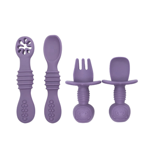 Kit d'apprentissage de l'autonomie alimentaire pour bébé, ensemble de fourchette et cuillère en silicone souple, motif animal, poignée antidérapante, outil de sevrage pour bébé - Product Image 6