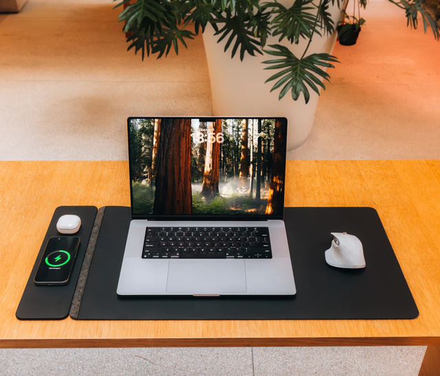 Hot Office Accessories 15W Wireless Charging Mat Desktop Leather Mouse Pad Detachable Strong Magnetic Office Gaming Mat S1300