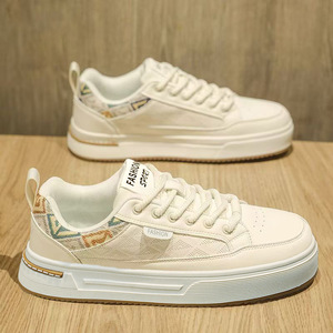 Nouvelles baskets décontractées légères 2026 pour adolescents - Style rétro, chaussures de course respirantes, chaussures de sport de créateur pour hommes - Product Image 3