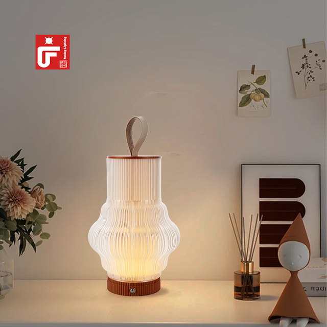 Nordic Led Chargeable Cordless Wireless Bar Lamp Night Table Desk Lamp Wholesale Lithium Battery USB Portable 3D Lamp 3 Step CCT
