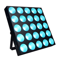 Lumière de scène de haute qualité DMX 5x5 Led Audience Blinders 25x30w RGB 3IN1 Lumière Effet de scène DJ Équipement Blinder Light
