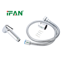 Système de douche IFAN avec pommeau de pulvérisation, tuyau flexible et étagère murale - Commandes en gros acceptées