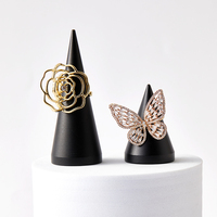 Présentoir de bijoux de bague de doigt en métal populaire de mariage de luxe