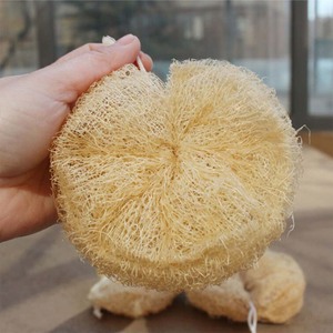 Brosse de bain longue en loofah, en soie naturelle faite à la main, pour un nettoyage confortable et écologique, avec boule de bain en pulpe de melon - Product Image 4
