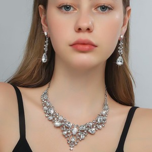 <span class=keywords><strong>Set</strong></span> Perhiasan Pengantin Wanita Asia, Berlian Imitasi India Selatan, Kalung Lapis Emas Elegan untuk Pernikahan - Product Image 2