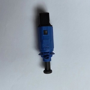Interruptor de luz de freno para Mercedes-Benz W450 A4515450209 A4525450009 4515450209, pieza de repuesto automotriz nueva - Product Image 1