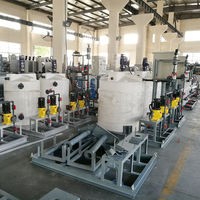 Système de dosage automatique de chlore et d'acide alumineux pour la flocculation en réservoir, destiné aux stations d'épuration des eaux