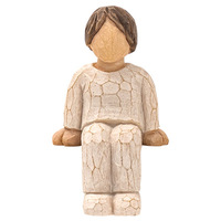 Moments de famille chaleureux capturés dans cet ensemble de figurines charmantes, idéal pour les cadeaux sur le thème de la famille, les cadeaux de déménagement et les cadeaux commémoratifs