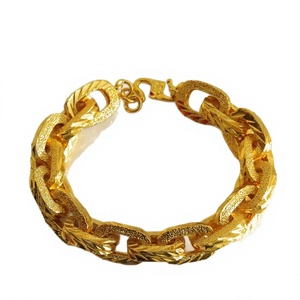 Cadena Cubana de Cobre Grabada con Baño de Oro de 24k para Hombre, Pulsera Cubana con Baño de Oro de 24k para Arabia Saudita - Product Image 1