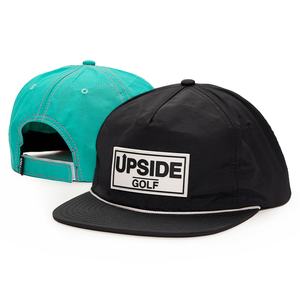 หมวกแก๊ปไนลอนแบบไม่มีโครง 5 ชิ้นส่วน ปรับขนาดได้ พร้อมป้ายยางรูปเชือก - Product Image 1