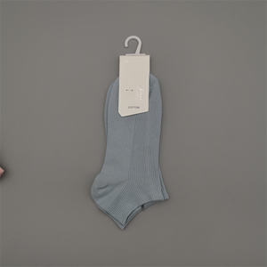 Chaussettes courtes pour femmes en coton 100% neuves, sortie d'usine, chaussettes basses à la cheville, confortables et transparentes - Product Image 4