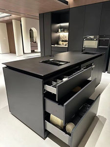 Muebles de Cocina Modernos Personalizados de Madera Sólida con Isla y Encimera de Mármol, Almacenamiento Premium para Cocinas de Lujo - Product Image 6