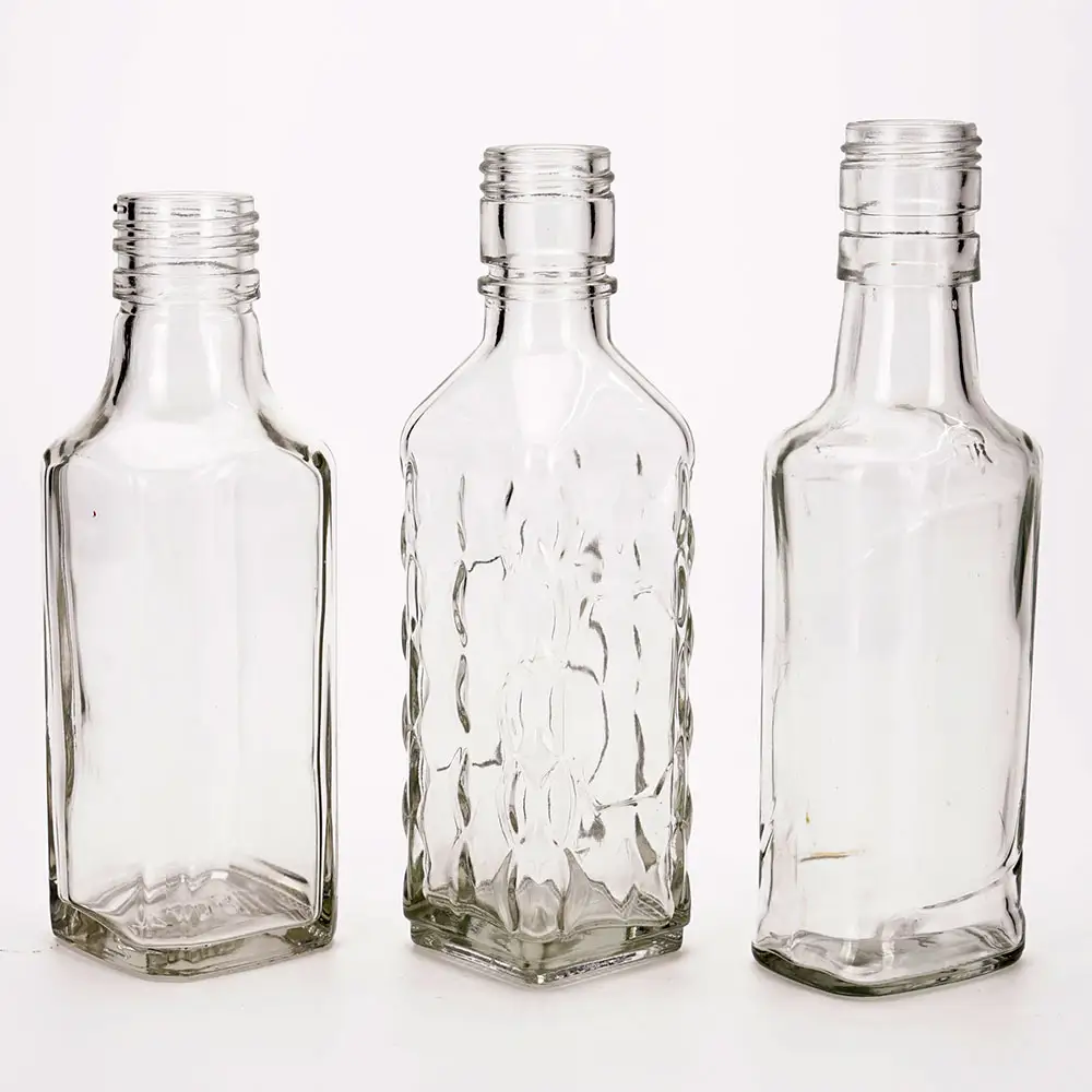 VISTA Clear Square Glass Bottle 250 ml 180ml Liquor Vodka Rum Whisky Bottle Glass Alcohol Spirits With Beautiful Pattern