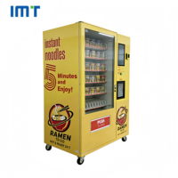 Distributeur automatique intelligent 24h/24 et 7j/7 de nouilles instantanées et d'eau chaude pour le marché européen, machine de vente de repas chauds avec écran de 22 pouces