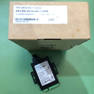 Convertisseur de média série vers fibre Mo&xa TCF-142-S-SC-T V3.3.2 12-48VDC, transceiver fibre optique industriel isolé sur rail DIN - Product Image 4