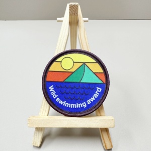Patch tissé personnalisé spectaculaire fer sur support pour uniformes coupe thermique et marque professionnelle auto-adhésive - Product Image 4