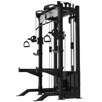 Rack de musculation entièrement intégré avec machine fonctionnelle intégrée, incluant Lat Pulldown, Low Row, Smith Cable Crosser et double colonne de poids