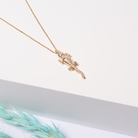 Collier avec pendentif serpent en or et strass Collier tendance pour femme Bijoux serpent délicats